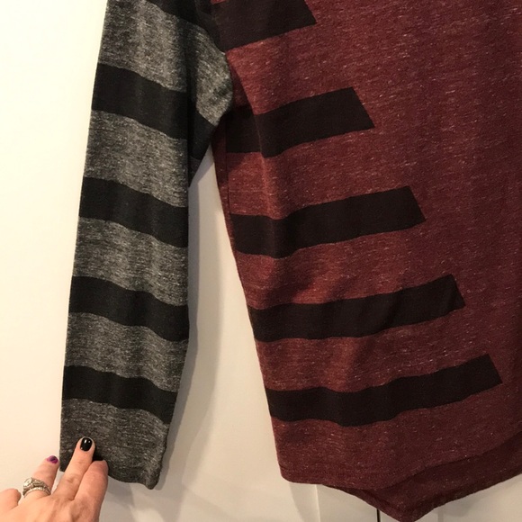 ❌SOLD❌Mossimo Long Sleeve T shirt - Picture 3 of 4